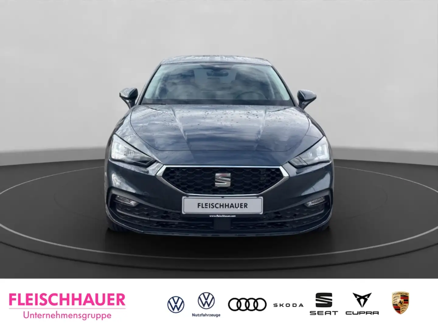 SEAT Leon Road Edition 1.5 eTSI 85 kW (116 PS) DSG Navi  Win Grijs - 2