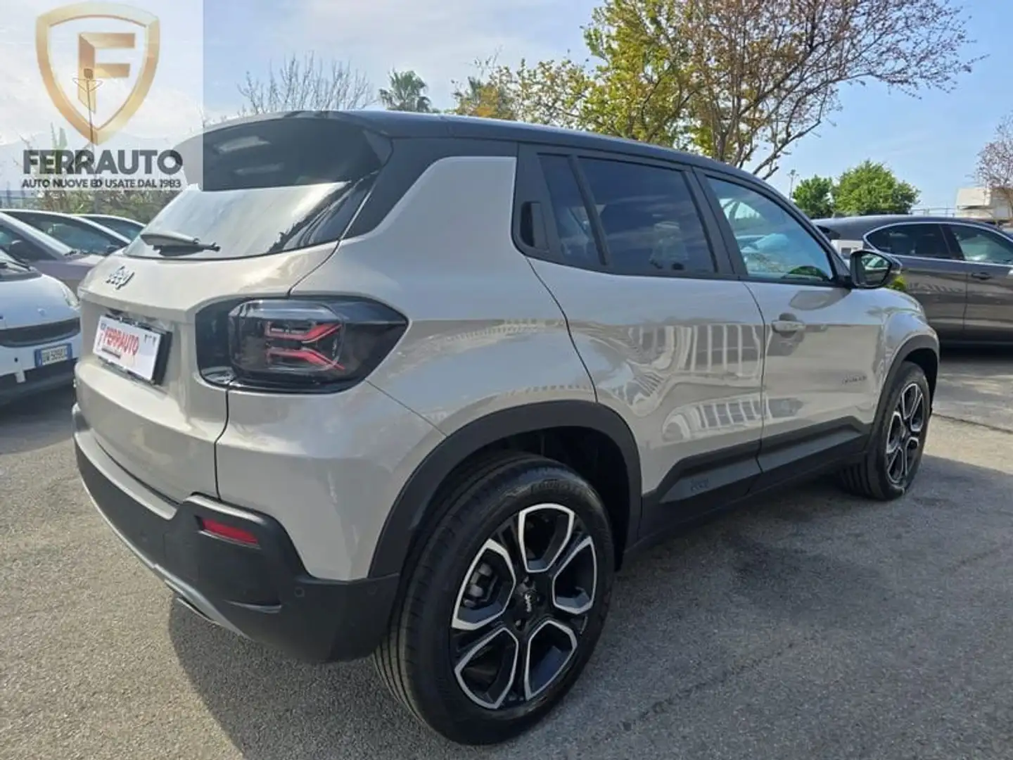Jeep Avenger 1.2 MHEV SUMMIT BICOLOR - 2