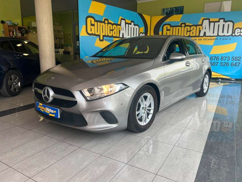 Mercedes-Benz A 180 180d 7G-DCT - foto 1