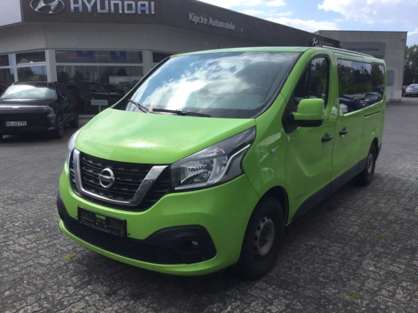 Nissan NV300 Kombi L2H1 2,9t PREMIUM 8fach bereift Zielony - 1