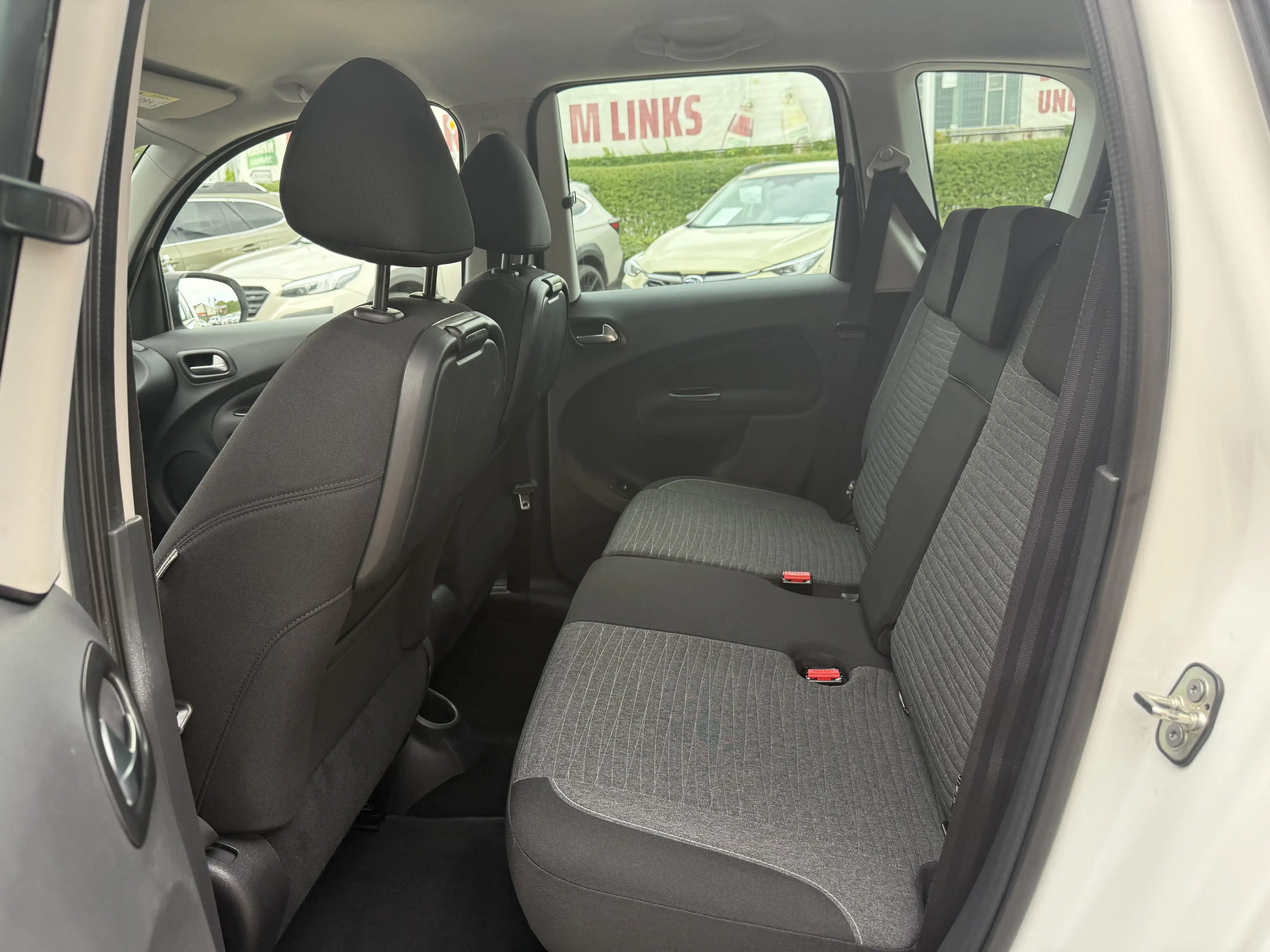 Citroen C3 Picasso C3 PICASSO PT 110 SELECTION — photo 12