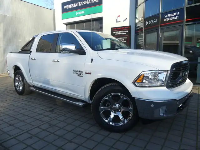 Dodge RAM 1500 5.7 V8 Laramie AHK/PRINS-GASSANLAGE/KAM