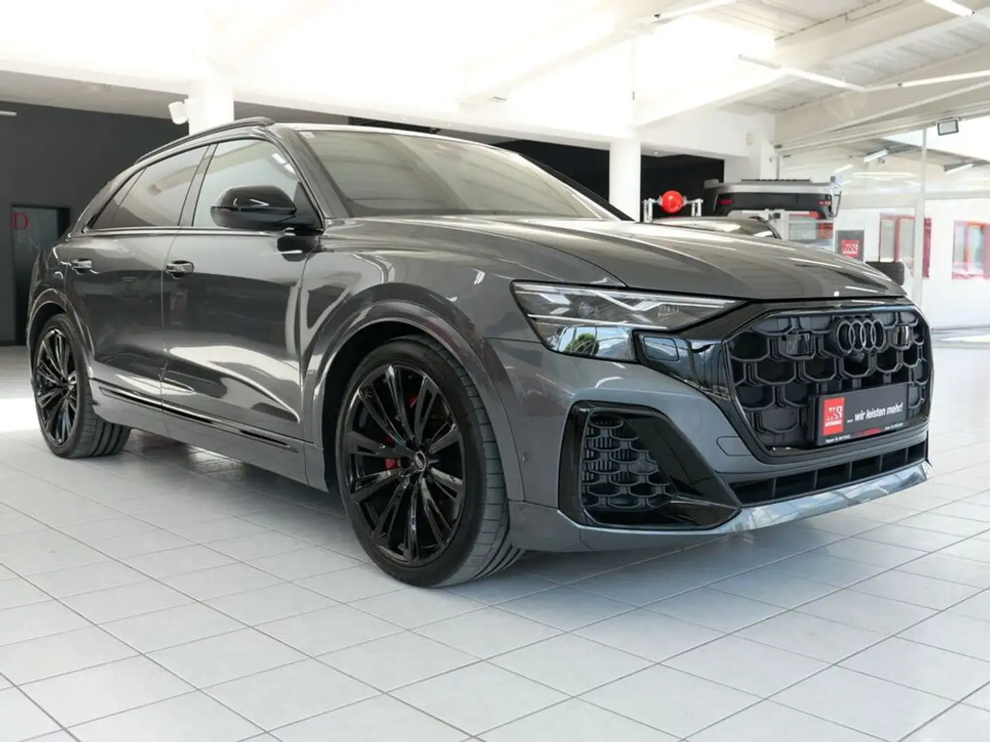 Audi Q8 60 TFSI e quattro *HEADUP*PANO*HDMATRIX*SLINE* Grau - 1