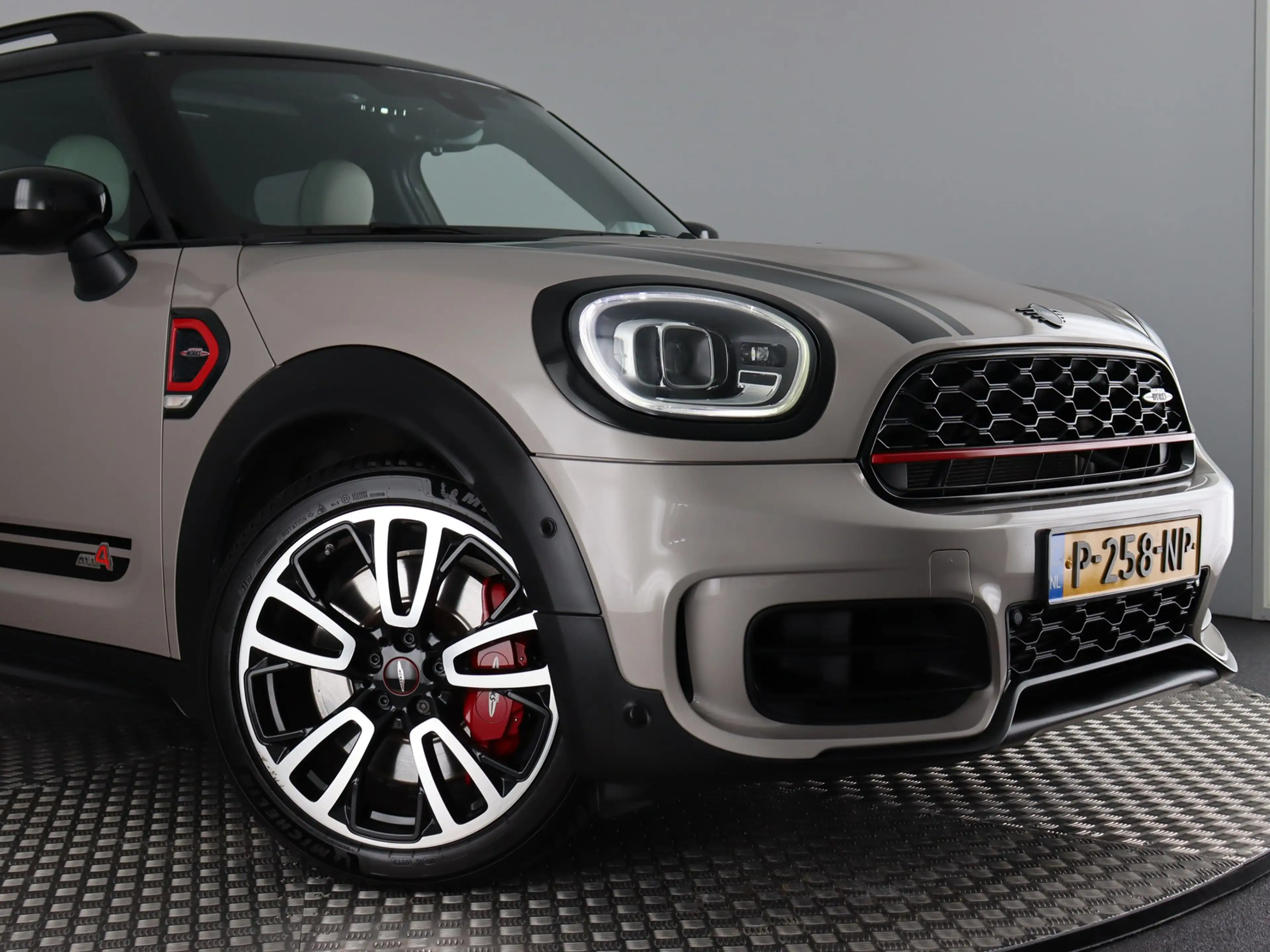 MINI John Cooper Works Countryman 2.0 ALL4 JCW Pack 306 pk (Pano / ACC / Camera / He — photo 6