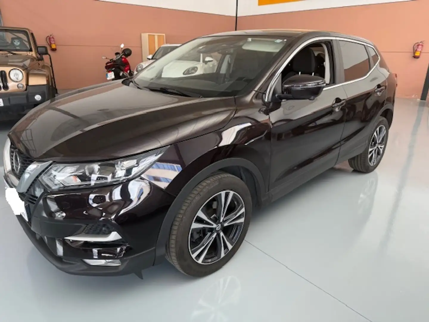 Nissan Qashqai 1.3 DIG-T N-Connecta 4x2 DCT 117kW Noir - 2