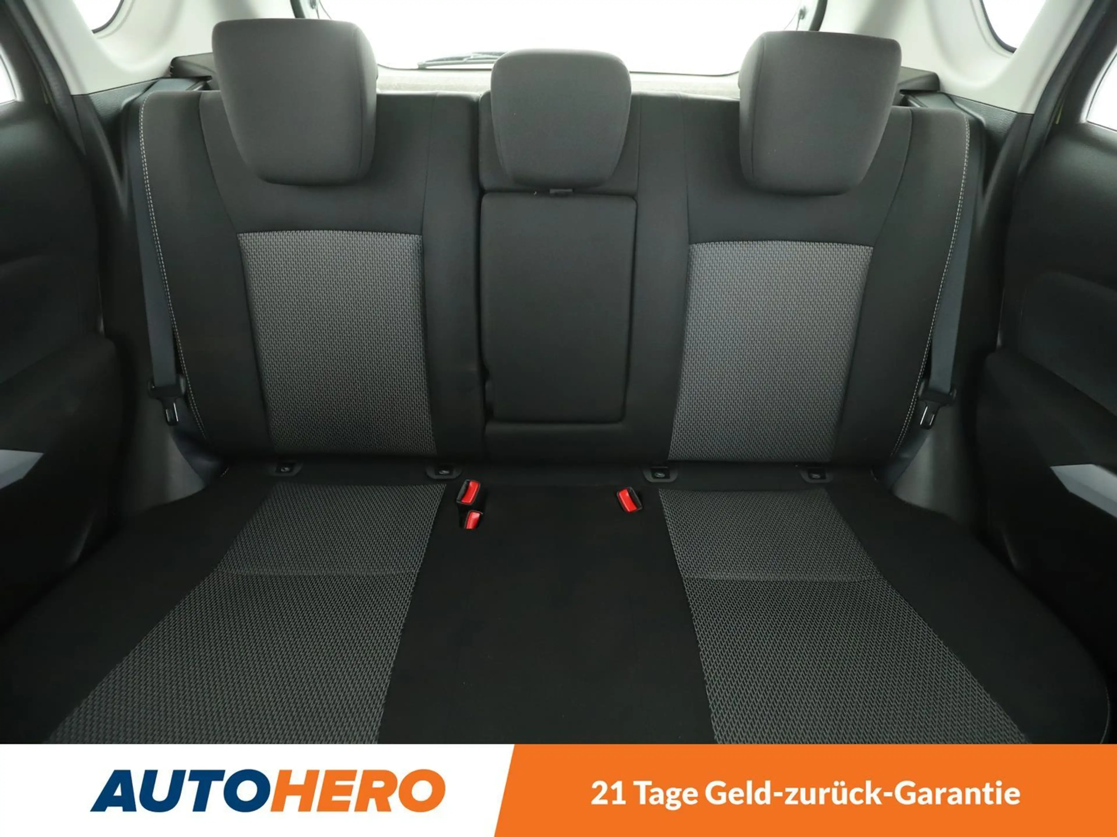 Suzuki SX4 1.6 Comfort+ Aut*TEMPO*PDC*SHZ*AHK*KLIMA*GARANTIE* — photo 15