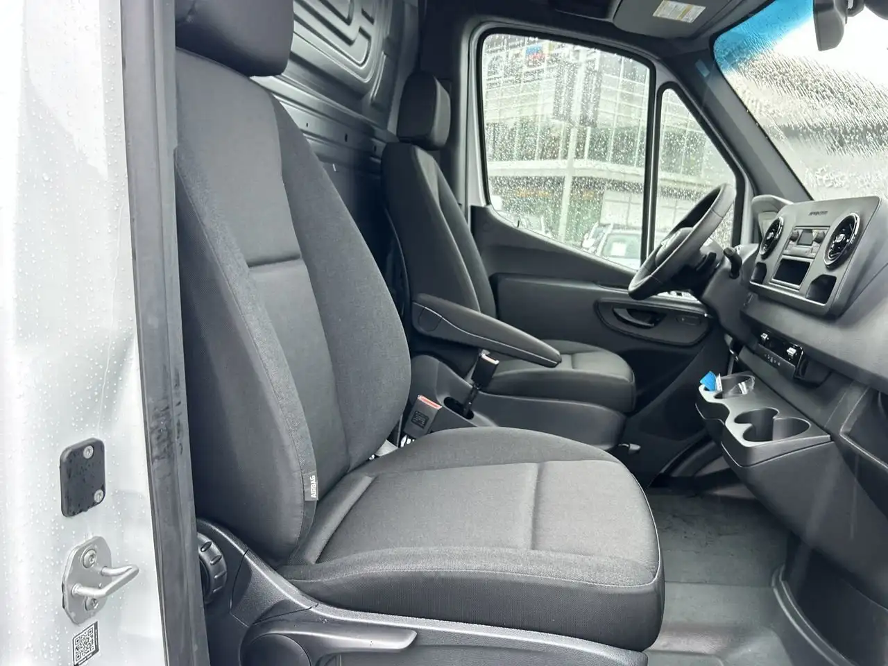 Mercedes-Benz Sprinter снимка Mercedes-Benz Sprinter