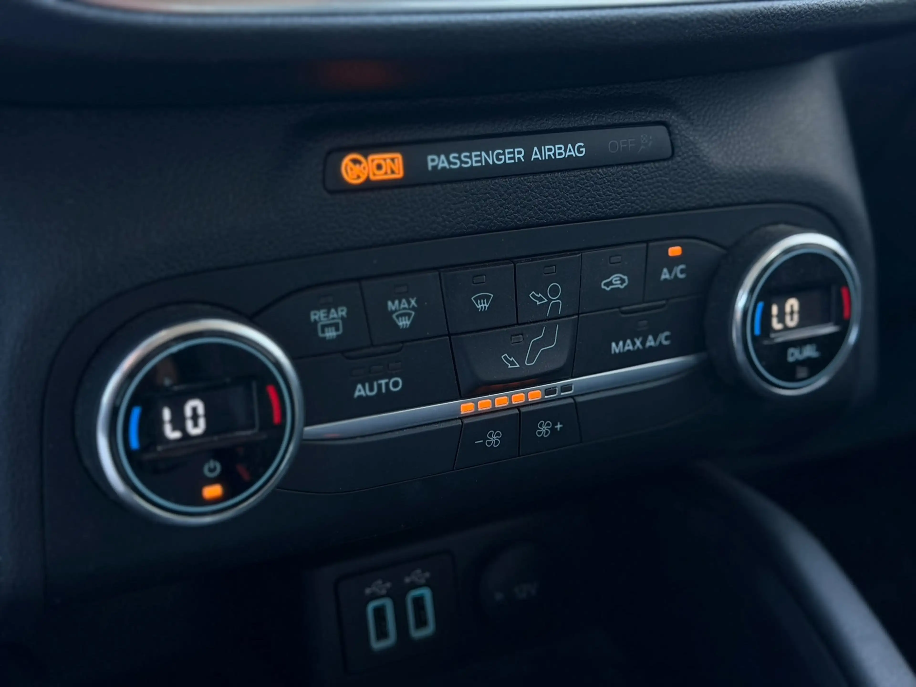 Ford Kuga 2.5 PHEV Titanium(Goed OnderH, Navi, Parkeersensor — photo 6