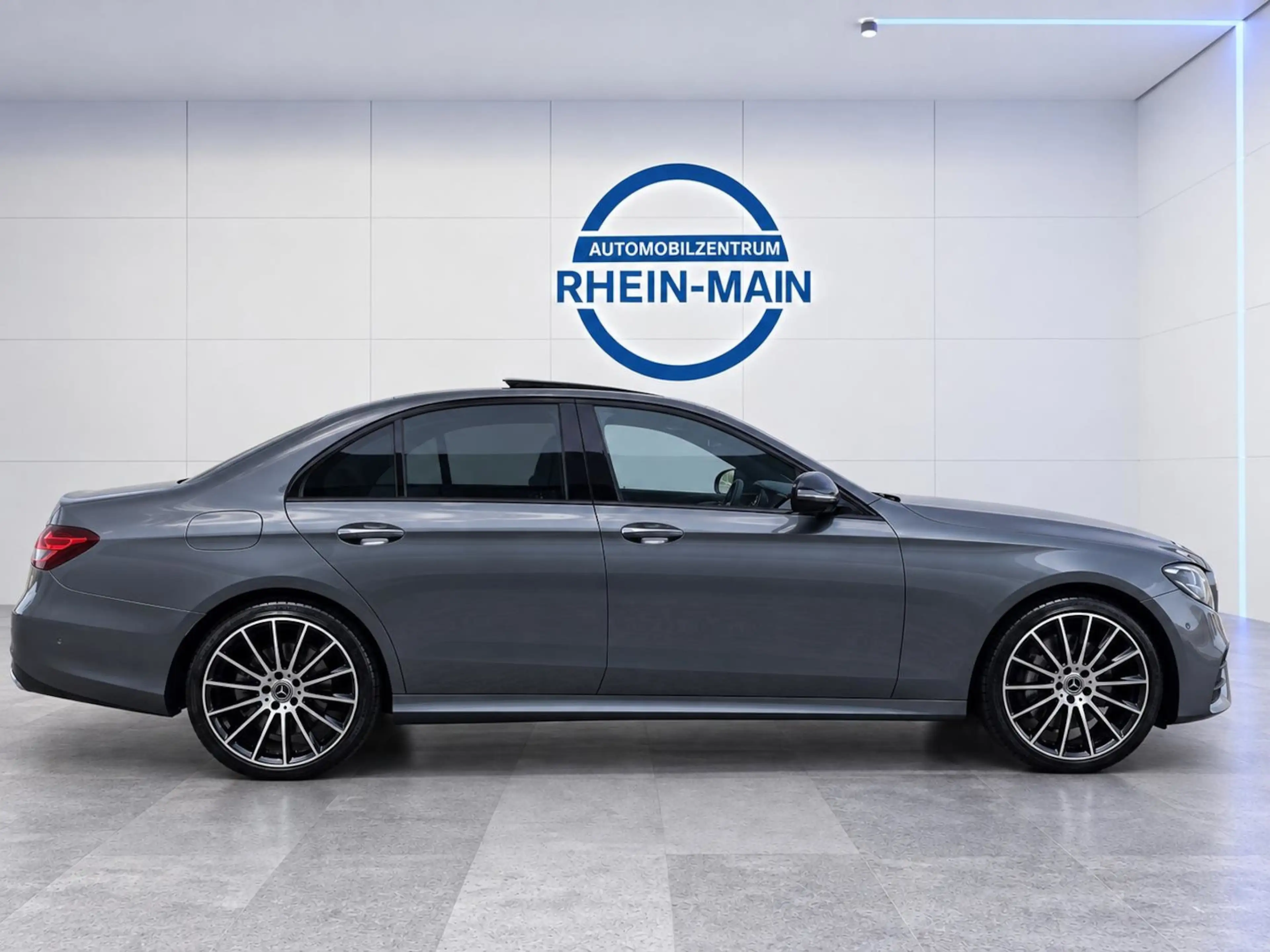 Mercedes-Benz E 400 d 4Matic AMG LUFT PANO BURMESTER 360 MB-GARANTIE — photo 6