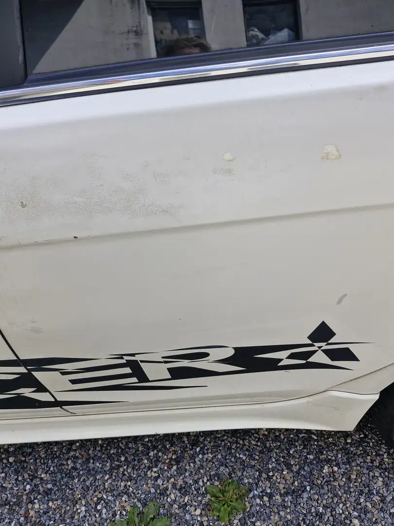 Mitsubishi Lancer - 2