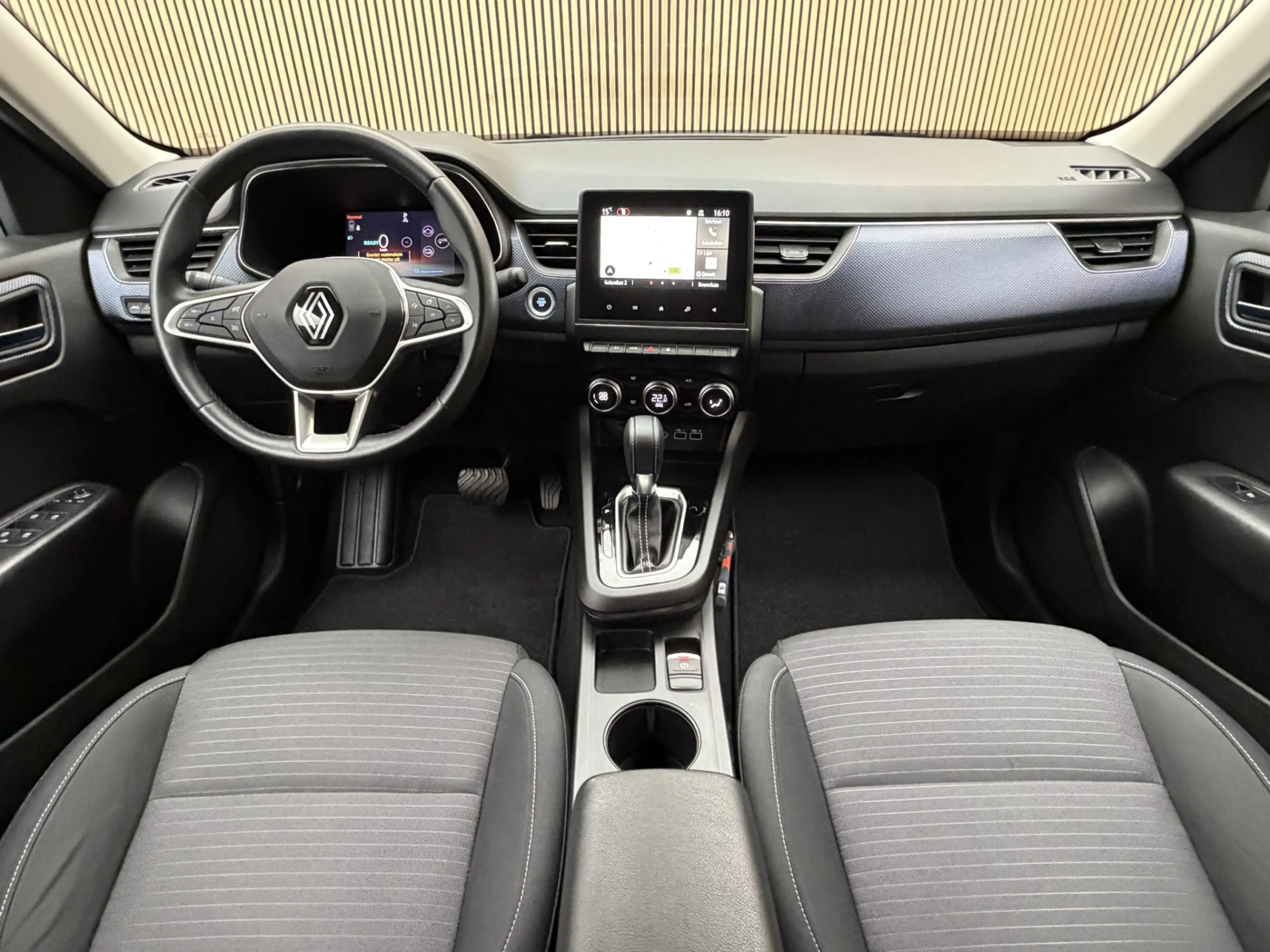 Renault Arkana 1.6 E-Tech full hybrid 145 Evolution | Camera | Ca — photo 2