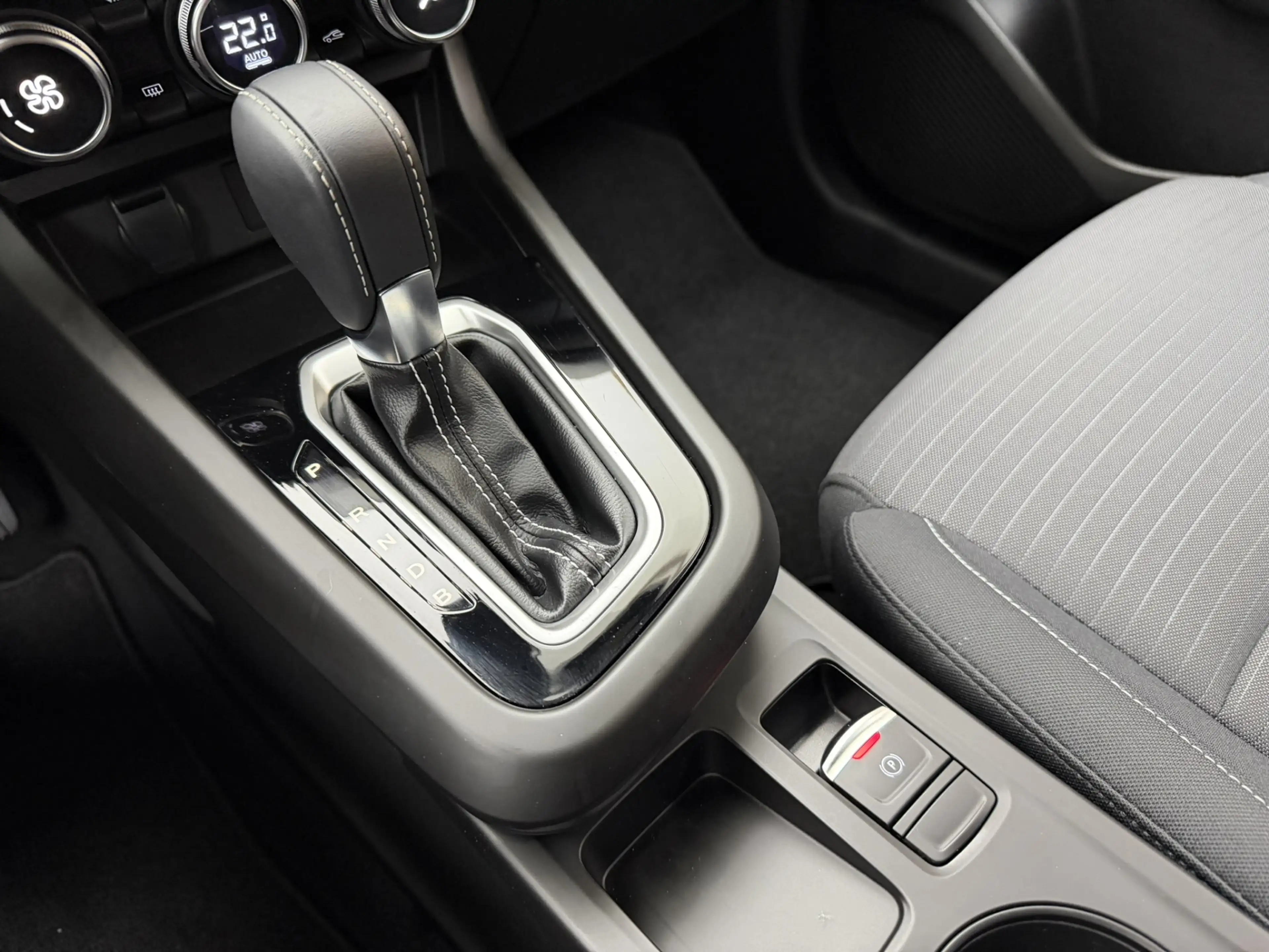Renault Arkana 1.6 E-Tech full hybrid 145 Evolution | Camera | Ca — photo 10