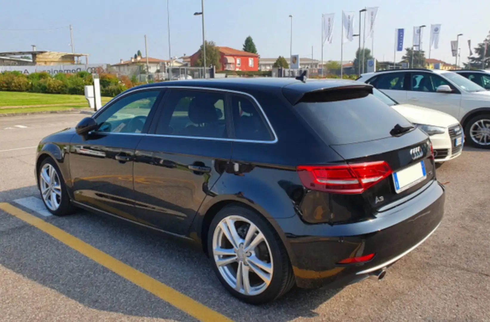 Audi A3 Sportback 1.6 tdi Sport 110cv s-tronic Nero - 1