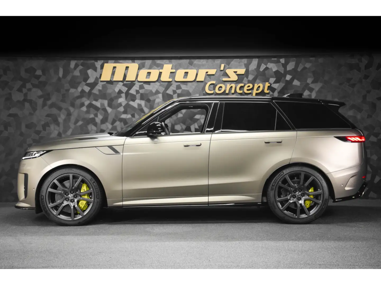 Land Rover Range Rover Sport P635 SV Edition One AWD V8 4.4L Gris - 2