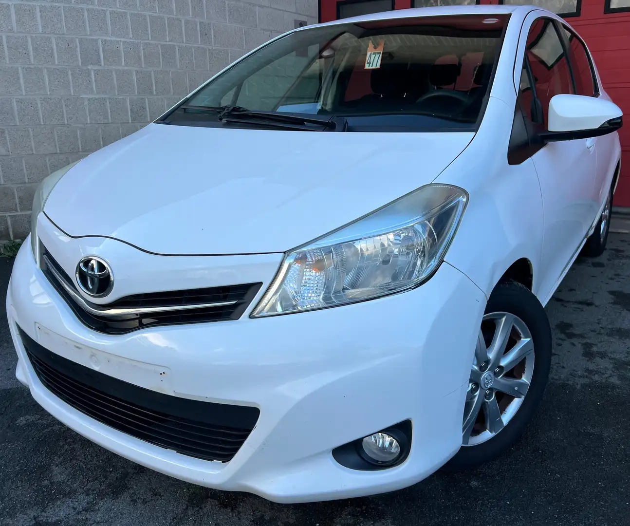 Toyota Yaris 1.33i VVT-i Dynamic + CLIM Blanc - 1