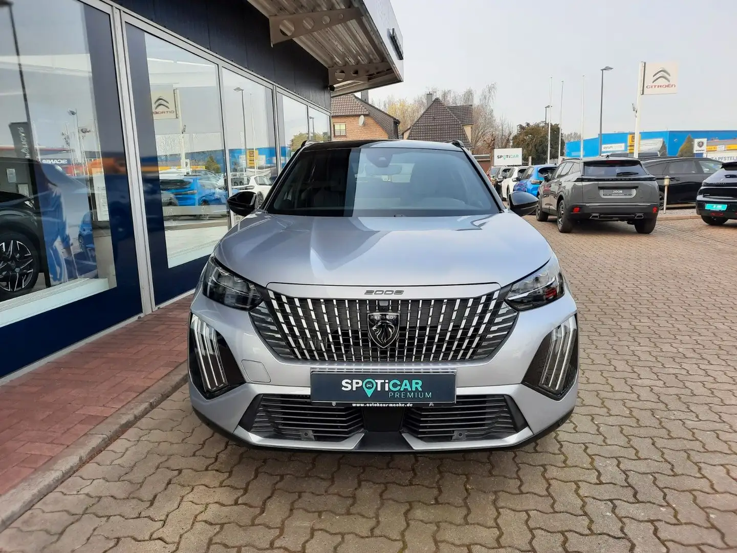 Peugeot 2008 GT  EAT8   NAVI SH ACC 360GKAMERA GJR Silber - 1
