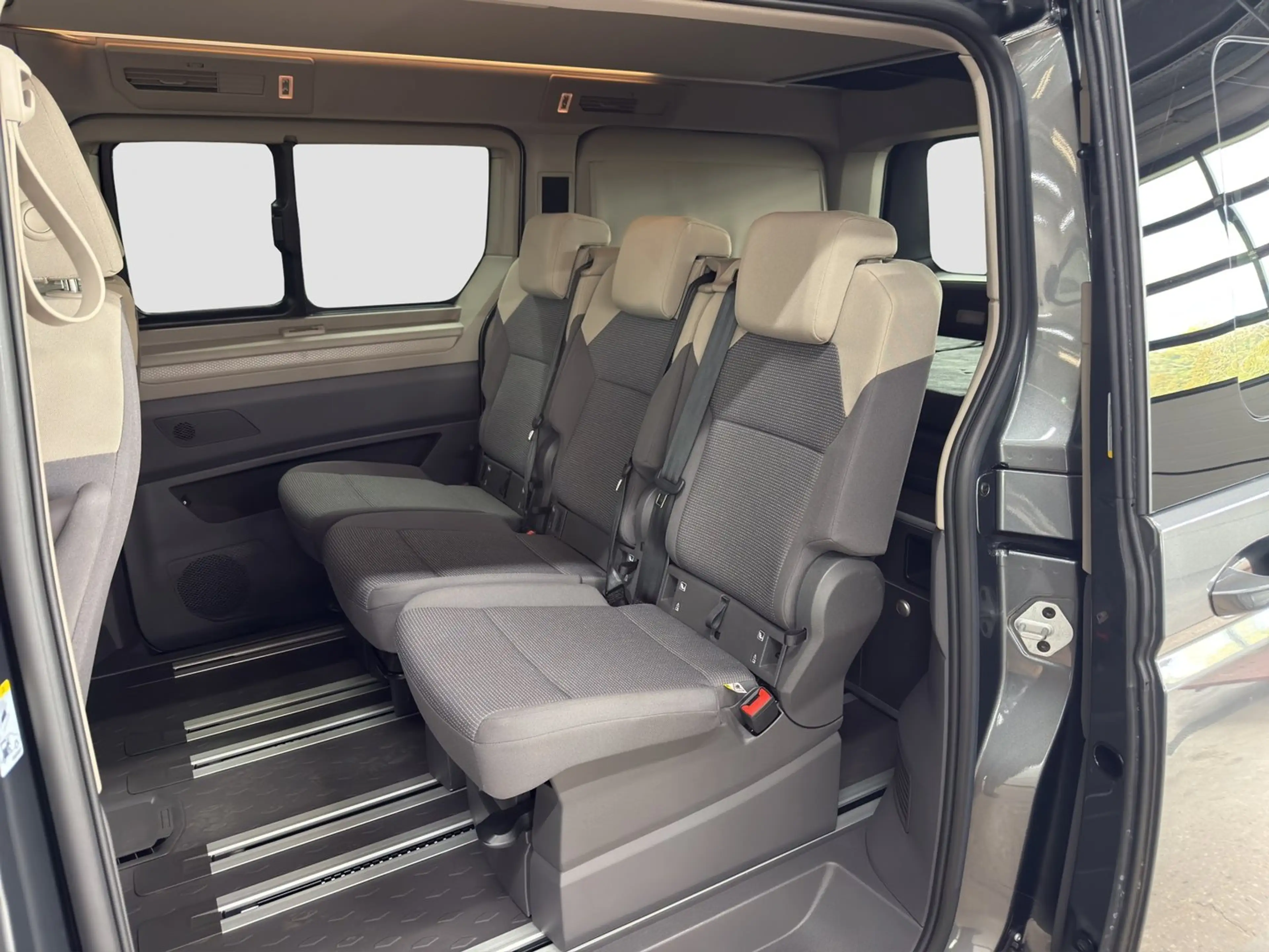 Volkswagen T7 California VW T7 California Beach Camper TDI — photo 15