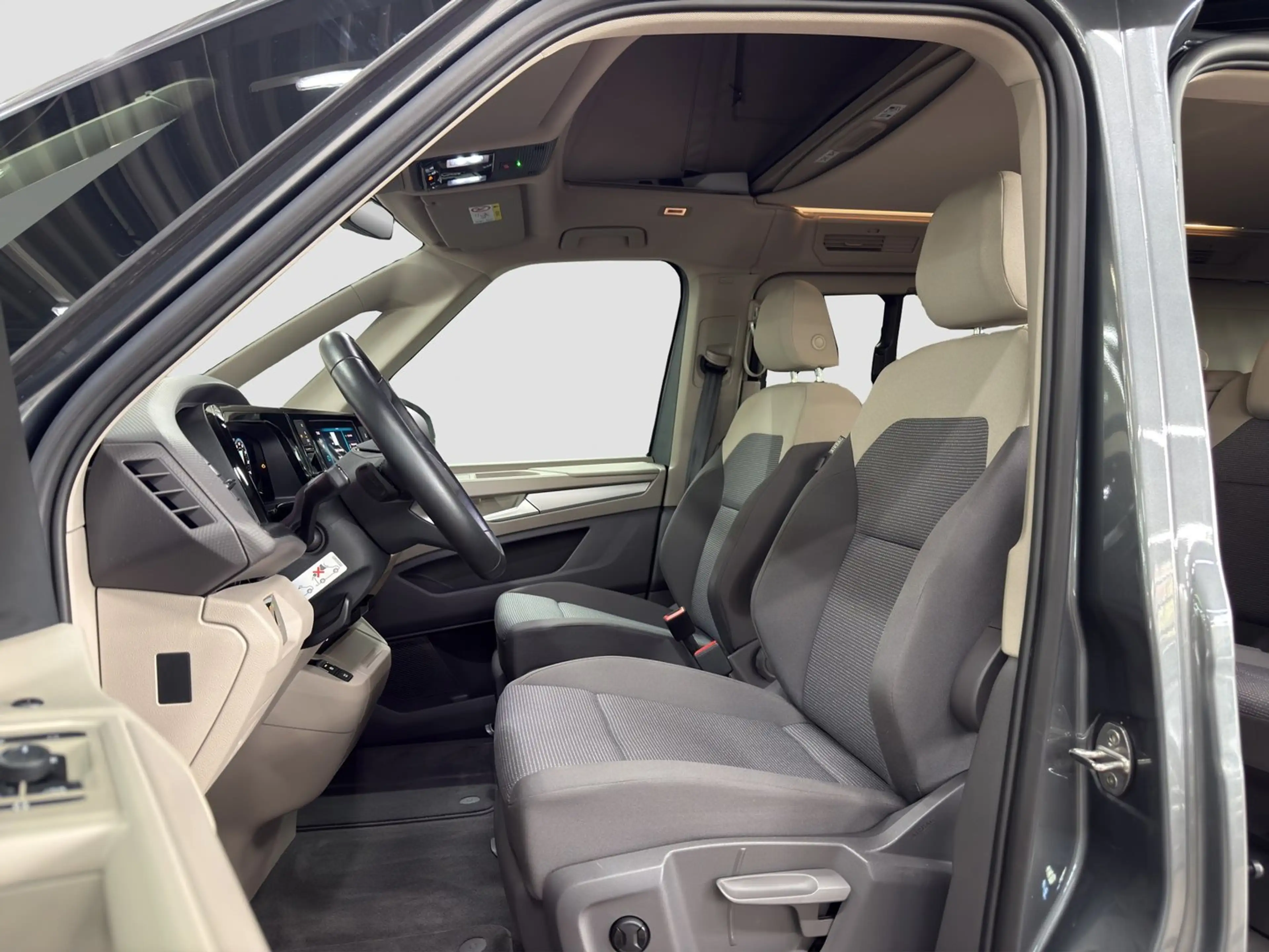 Volkswagen T7 California VW T7 California Beach Camper TDI — photo 8