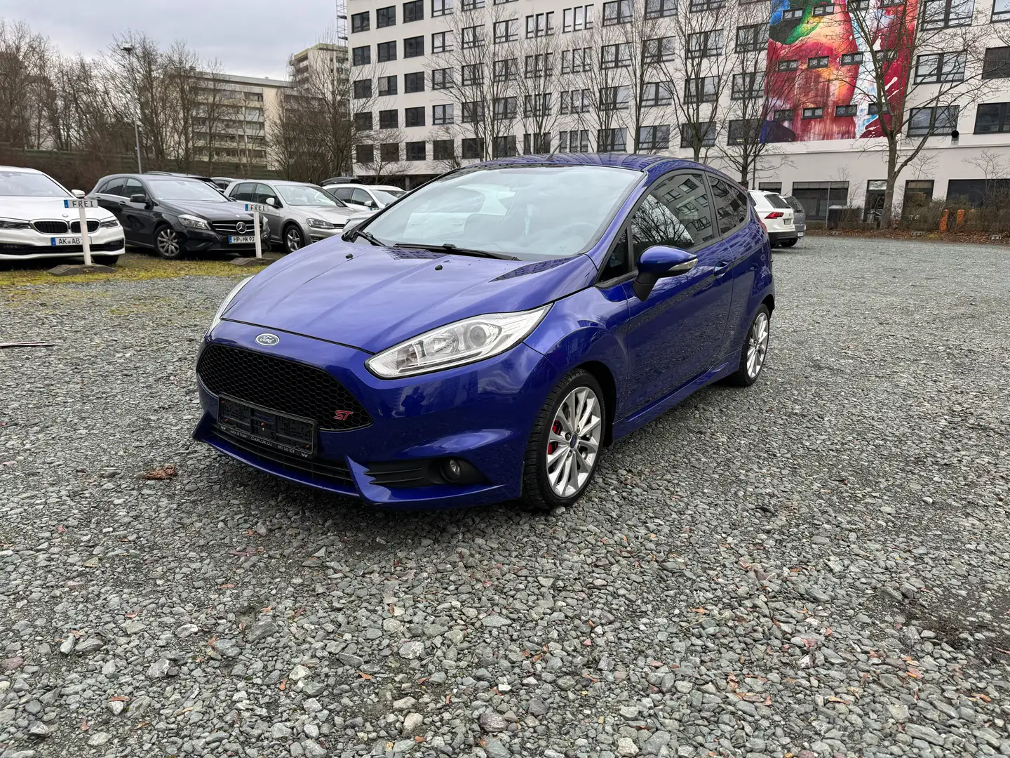 Ford Fiesta ST TÜV+Inspek.+Zahnriemen NEU!! Blauw - 1
