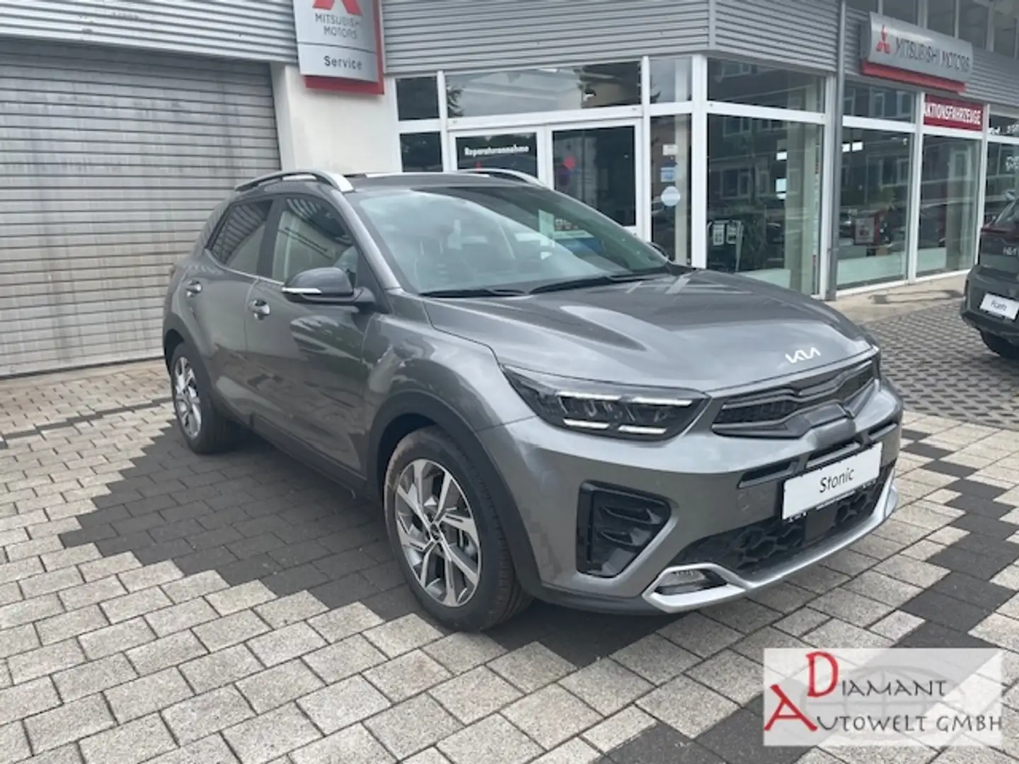 Kia Stonic 1.0 T Mild-Hybrid DCT GTL Tech GD Grau - 2