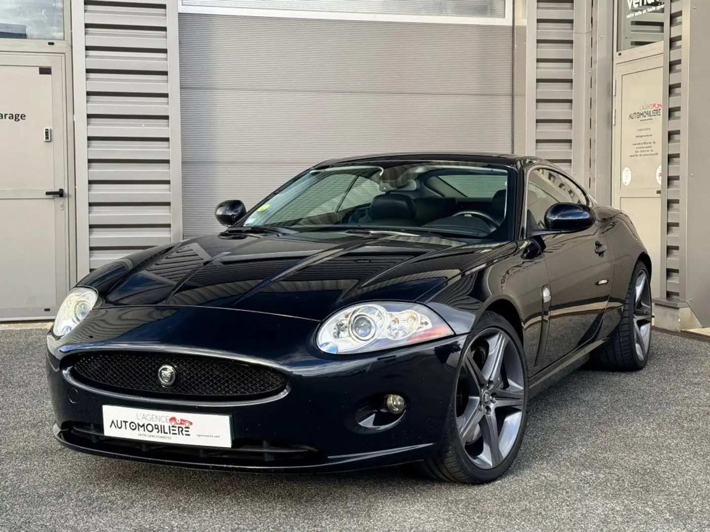 Jaguar XK COUPE 4.2 V8 300 BVA6 Noir - 1