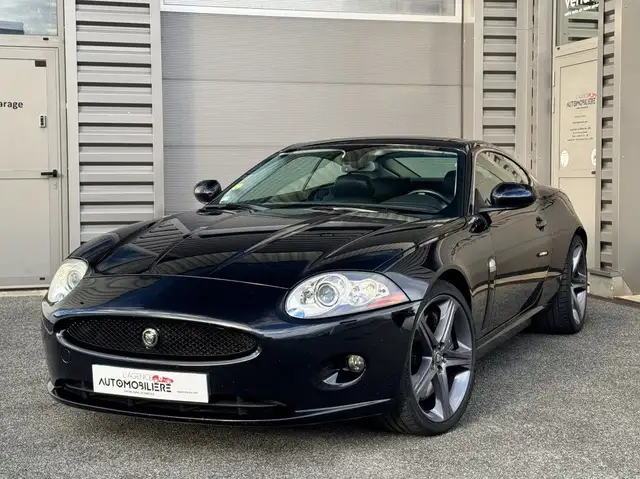 Jaguar XK COUPE 4.2 V8 300 BVA6 - Historique complet