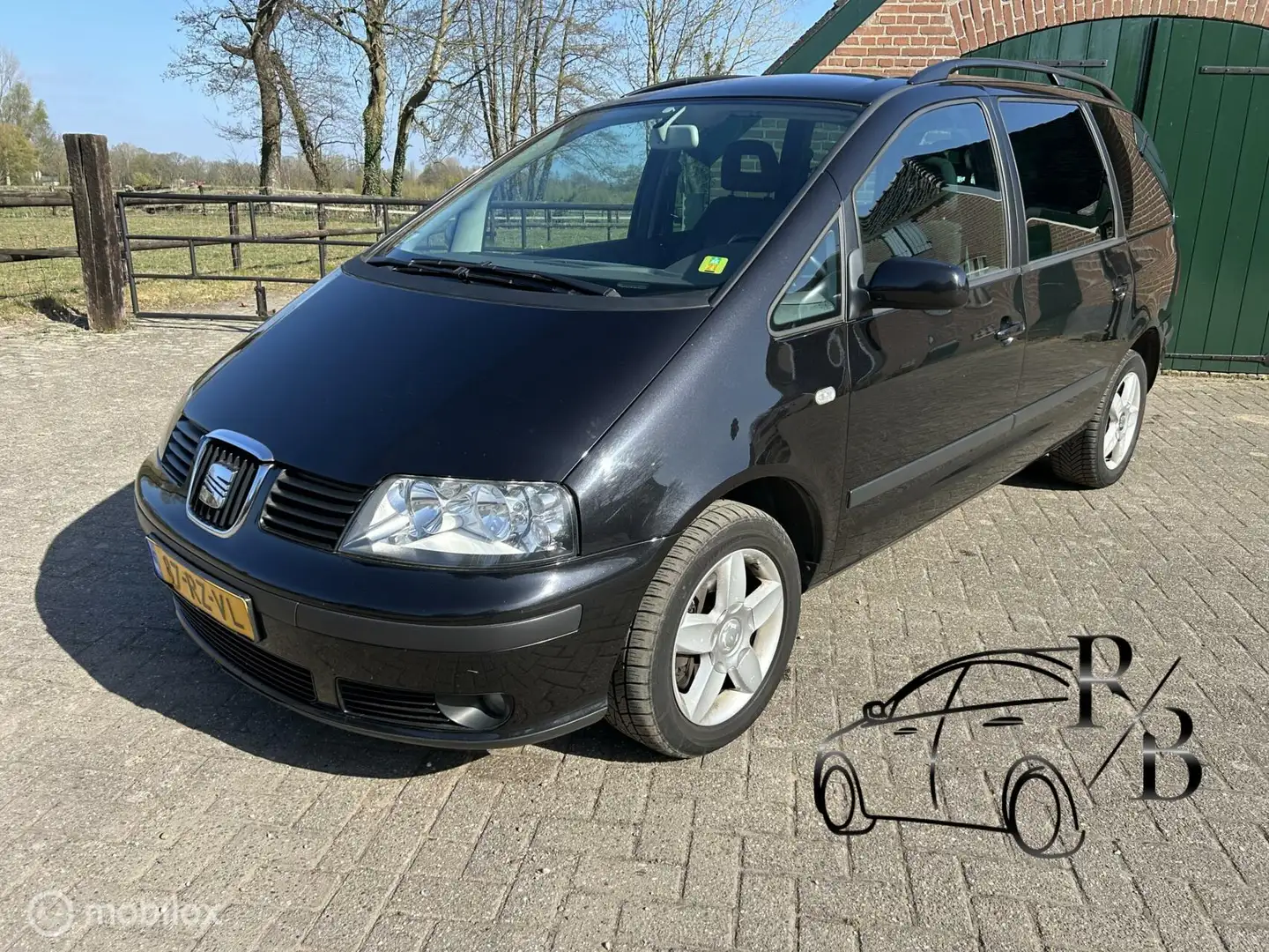 SEAT Alhambra 1.8-20VT Stylance 7-pers/AIRCO/CRUISE/TREKHAAK Zwart - 1