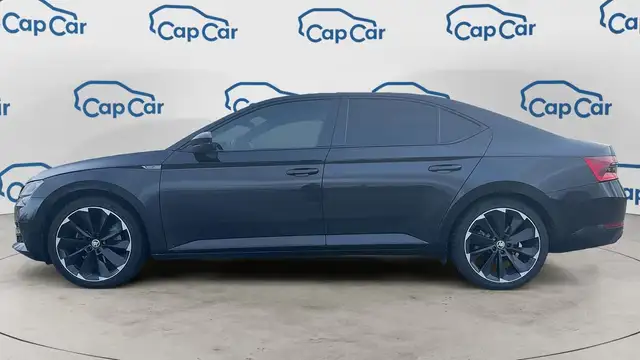 Skoda Superb view 2