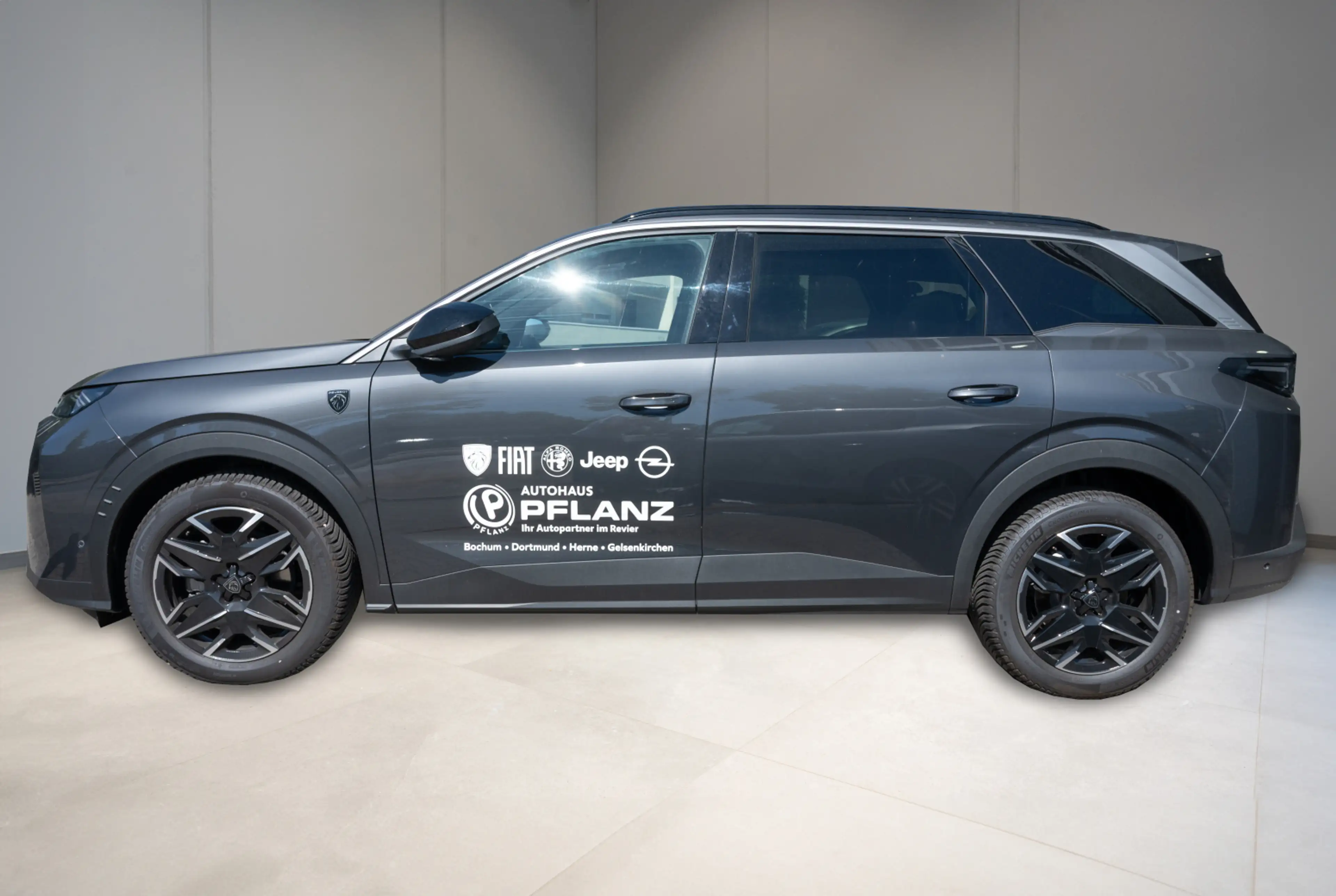 Peugeot 5008 GT 1.2 Hybrid 145 e-DSC6 *PANO-NAVI-PAKET*MIRRORSCREEN* — photo 5