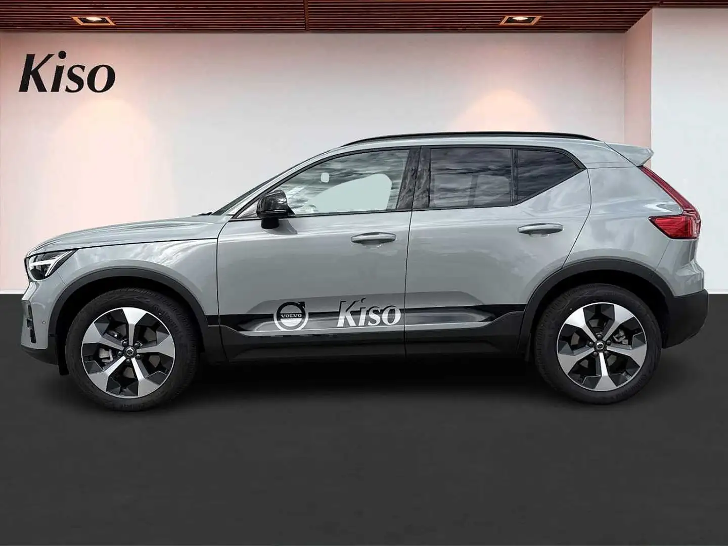 Volvo XC40 Plus Dark Grau - 2