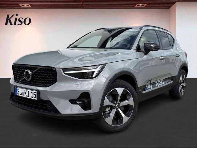 Imagine Volvo XC40 Plus Dark