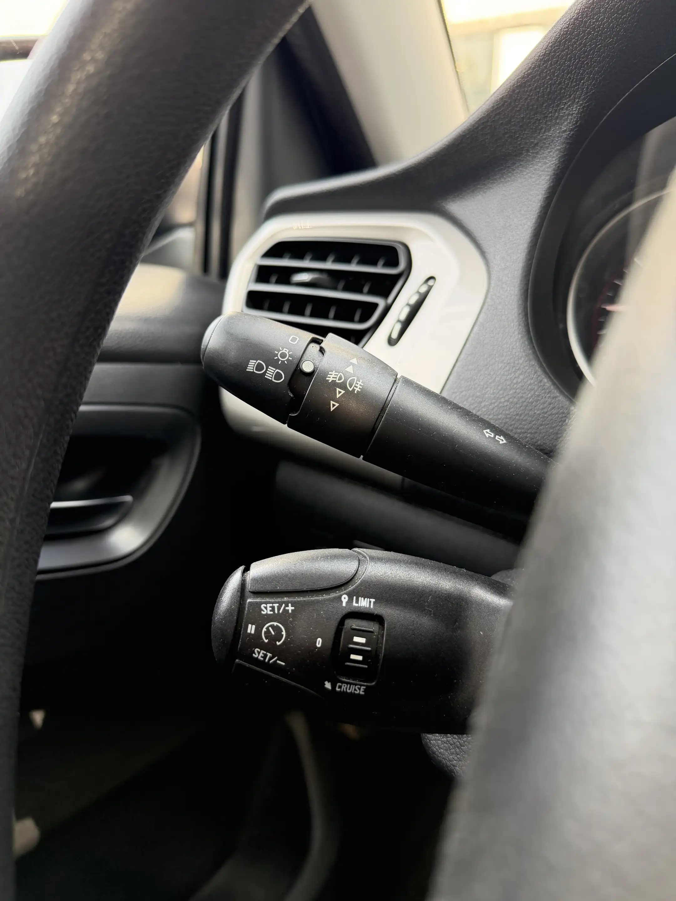 Citroen C-Elysée 1.2i*AIRCO*CARNET*JANTES*GARANTIE 12MOIS* — photo 13