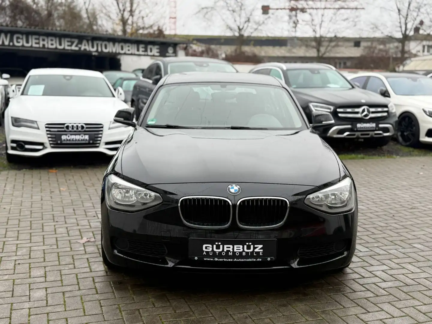 BMW 116 i Lim.5-trg.  Klima+Szhz Schwarz - 2