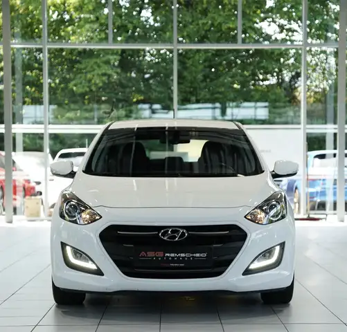 Hyundai I30 view 3