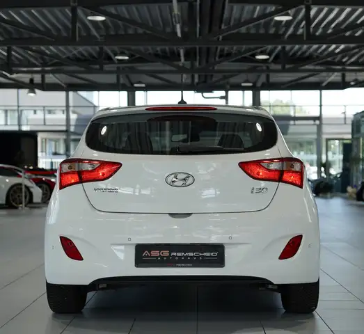 Hyundai I30 view 8