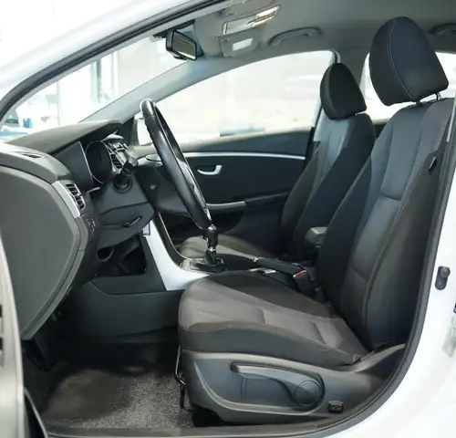Hyundai i30 view 20