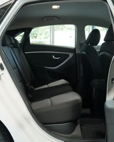 Hyundai i30 view 17