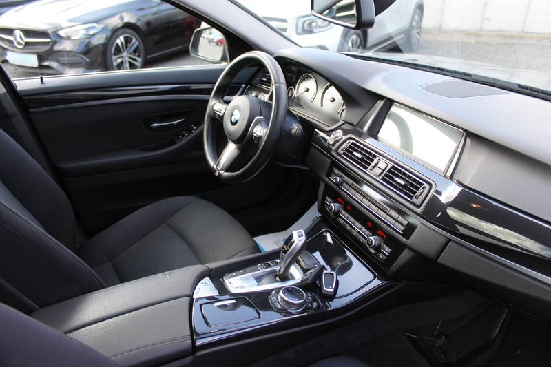 BMW 530 d xDrive Tour. Aut. +HUD+Standh. +Panoramad.+AHK+ — photo 2