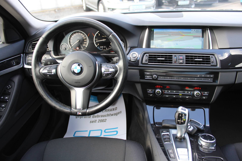 BMW 530 d xDrive Tour. Aut. +HUD+Standh. +Panoramad.+AHK+ — photo 6