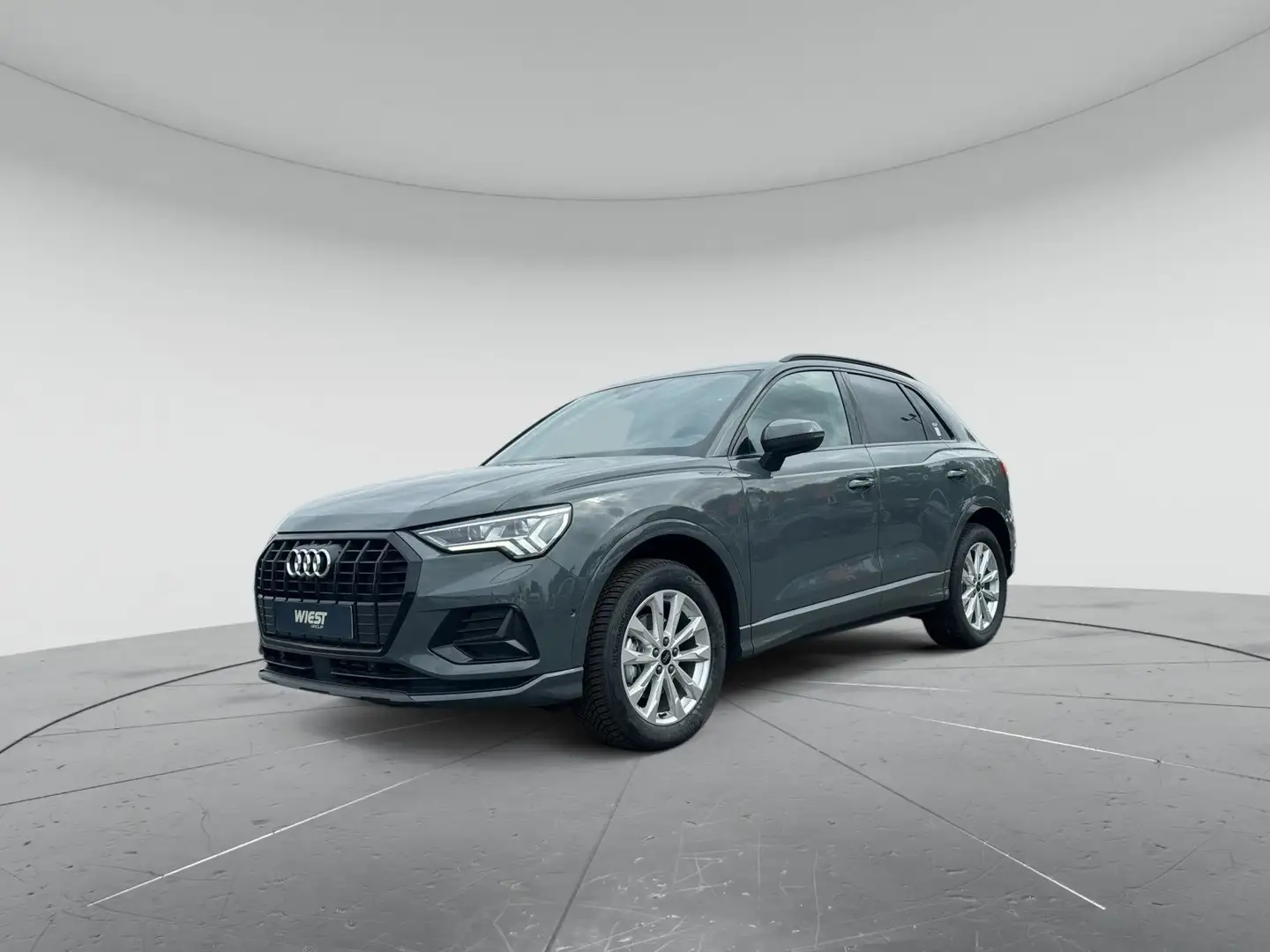 Audi Q3 advanced 35 TFSI S tronic Navi AHK Pano Umgeb Grau - 2