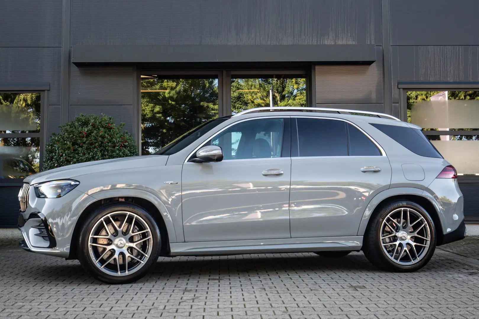 Mercedes-Benz GLE 53 AMG Hybrid 4MATIC+ Premium Plus Gris - 2