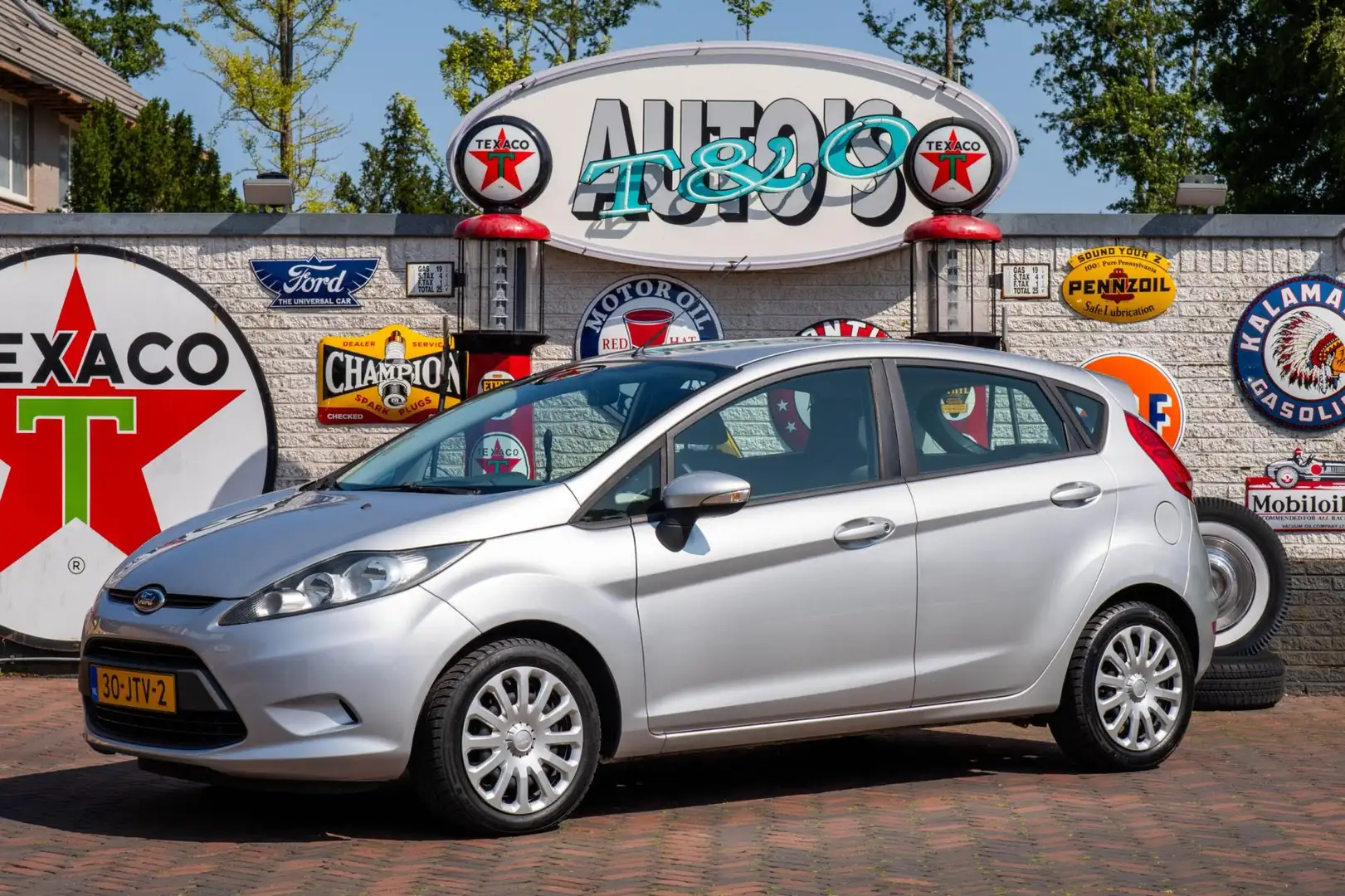 Ford Fiesta 1.25 Limited 1e Eigenaar 47.490 km +NAP NL-auto Grijs - 1