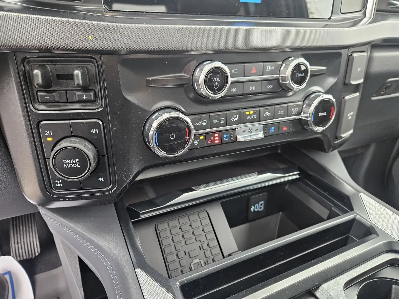 Ford F 350 снимка Ford F 350