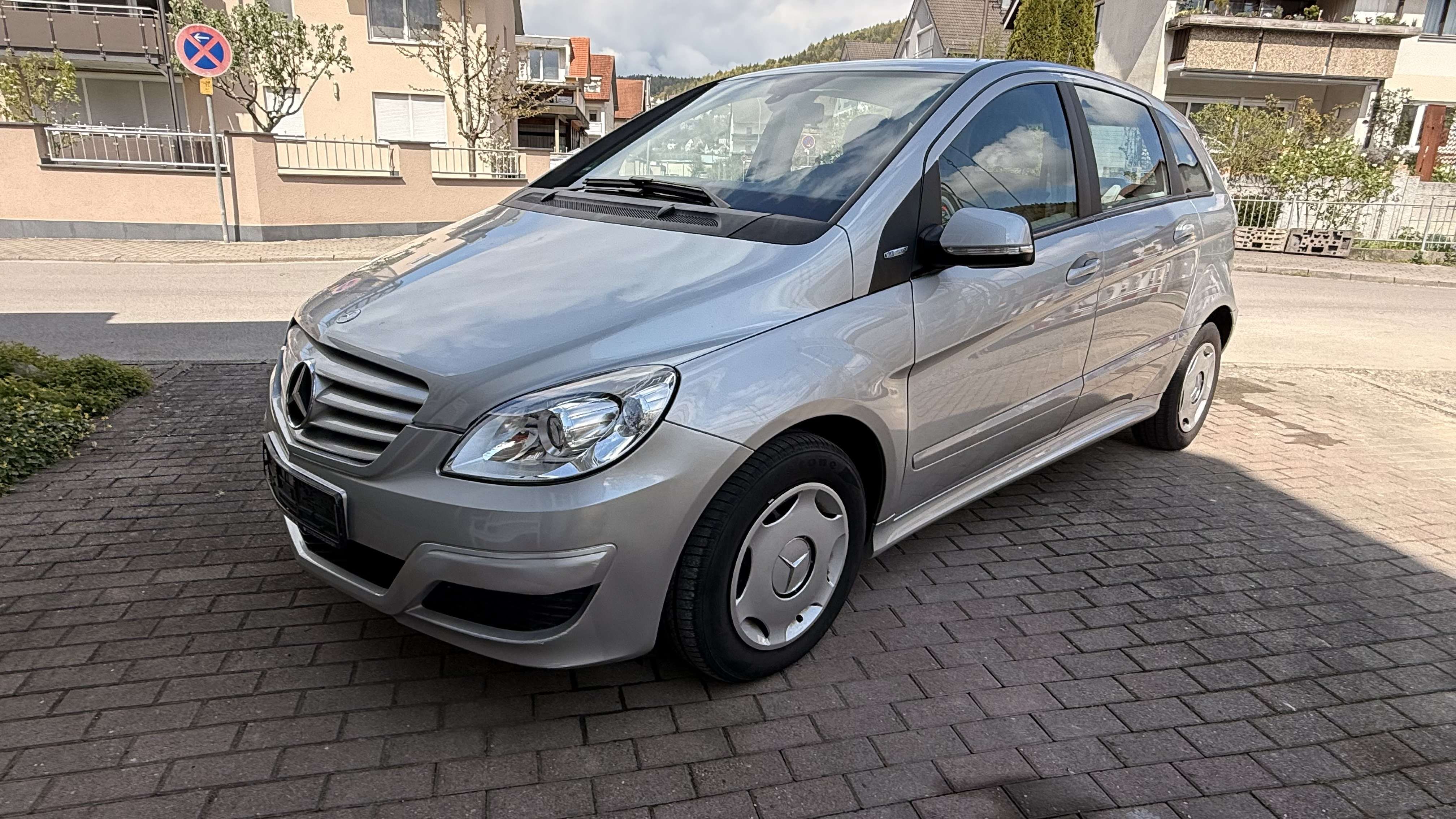 Second hand Mercedes Benz B-Class 180