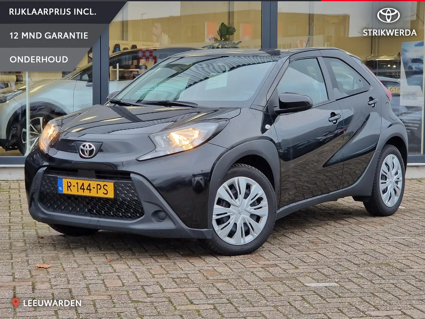 Toyota Aygo X 1.0 VVT-i MT Play Toyota Aygo X 1.0 VVT-i MT play Noir - 1