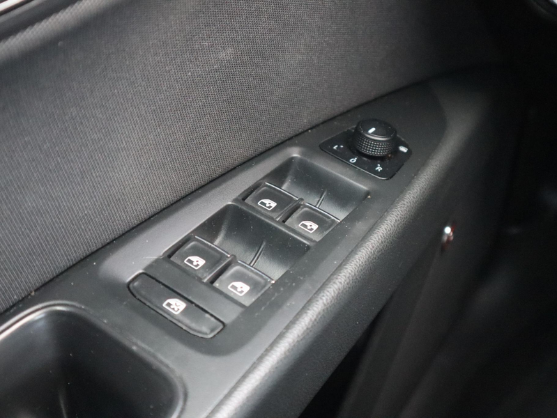SEAT Leon ST 1.5 TSI FR Business Intense | Clima | Cruise | — photo 26