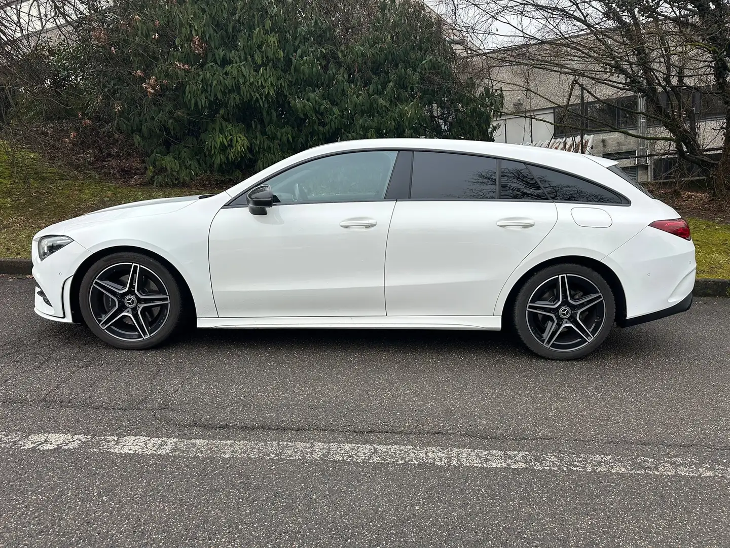 Mercedes-Benz CLA 200 Shooting Brake d Premium 4matic auto - 2