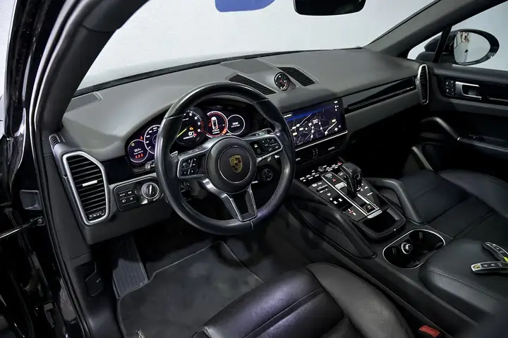 Porsche Cayenne 2023, foto 6