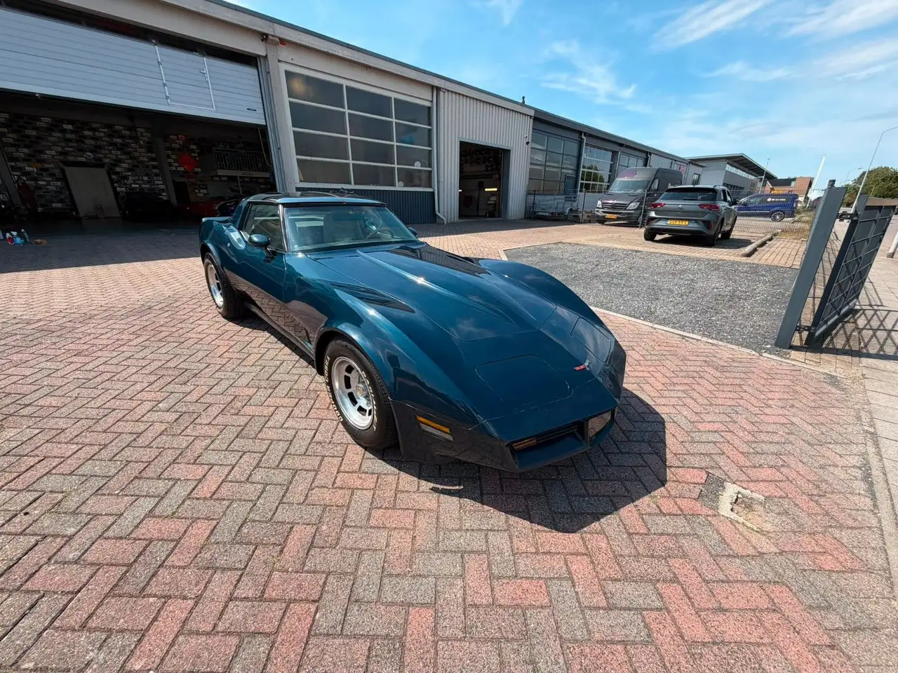 Corvette C3 Sehr schöne C3 L 82 wenig Meilen und 2 Vorb., foto 5