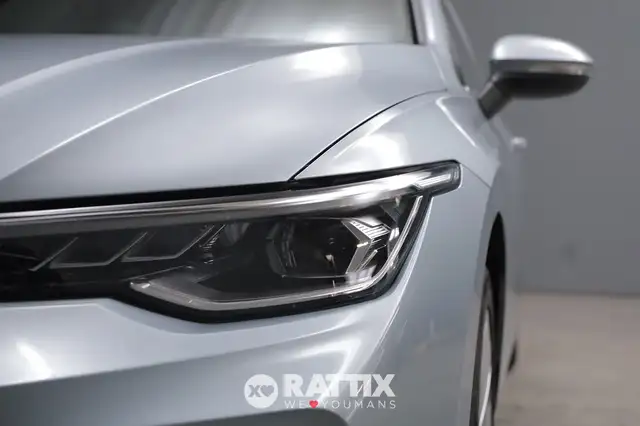 Volkswagen Golf view 3